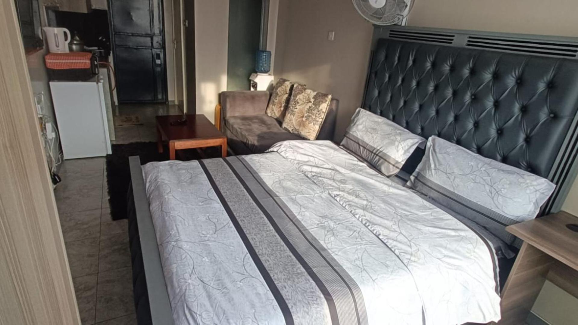 Airbnb In *